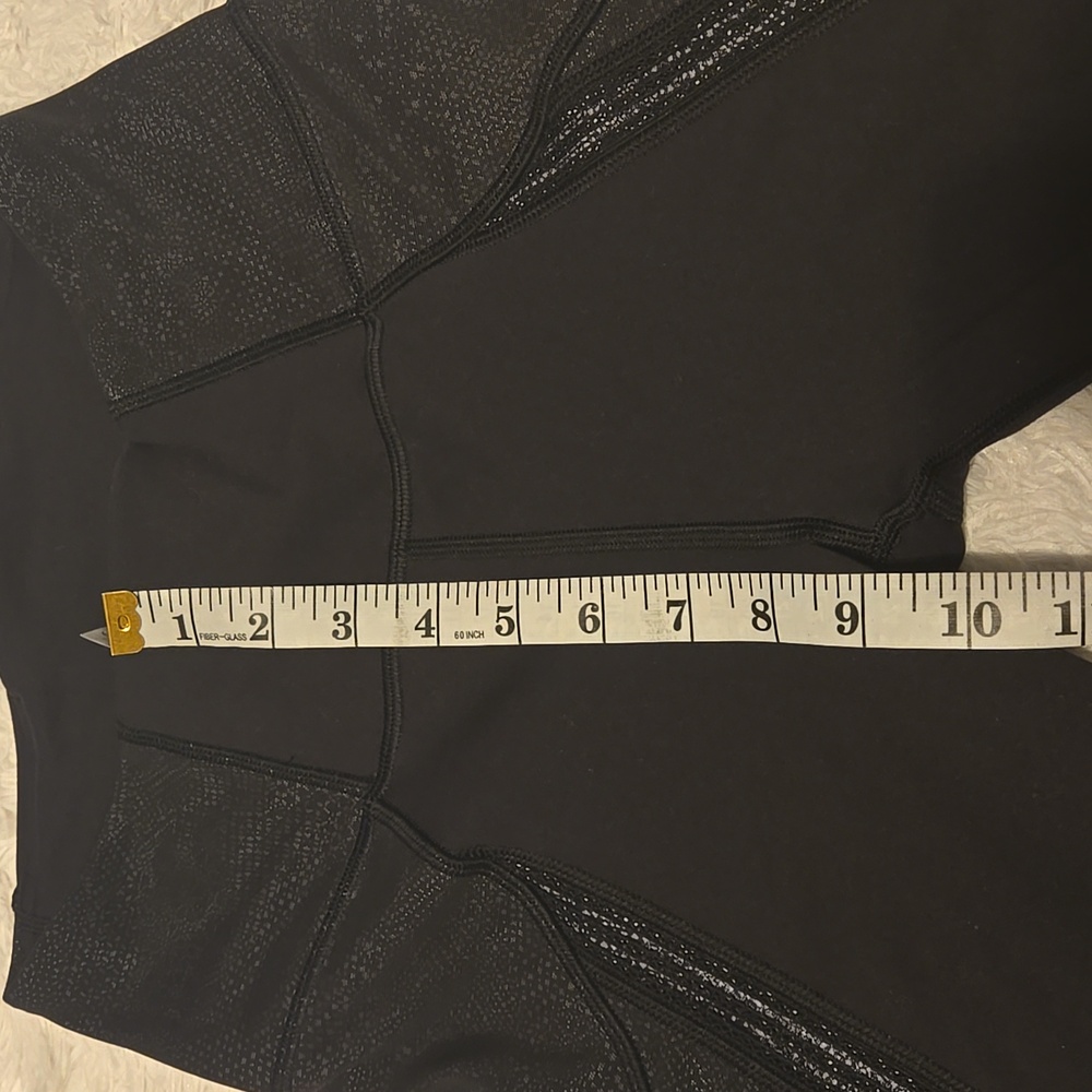 Lululemon Athletic Wunder Under Leggings Size 6 Color Black - Picture 6 of 10